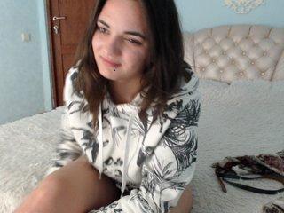 MilaJuice bongacams